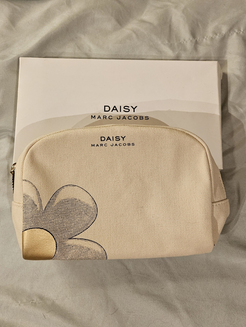 Marc Jacobs Daisy Canvas Cosmetic Pouch in Cream